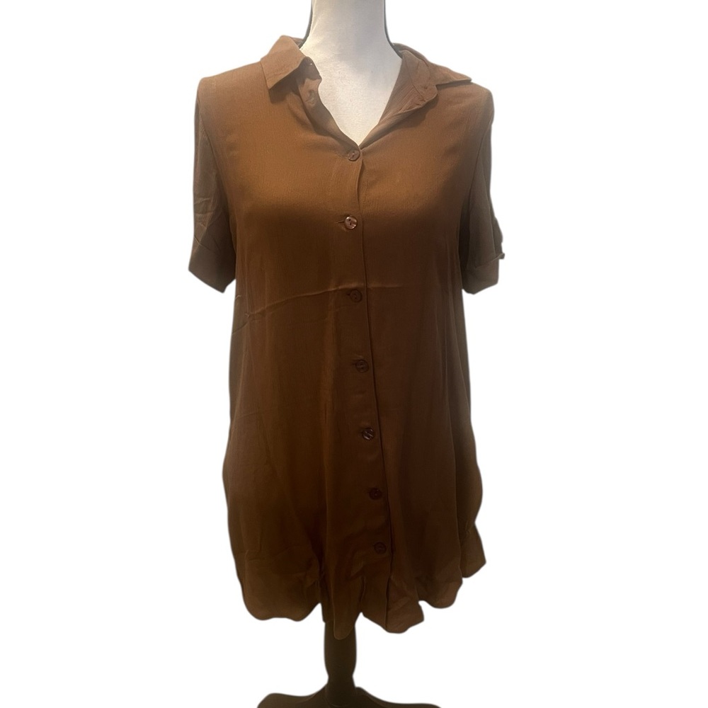 Chic Women's Button-Down Shirt in Rich Brown nwot